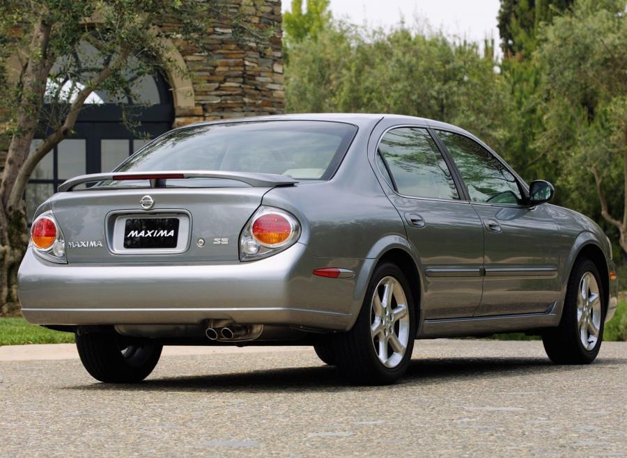  Nissan Maxima 2002 года  (US) (фото 8 из 9)